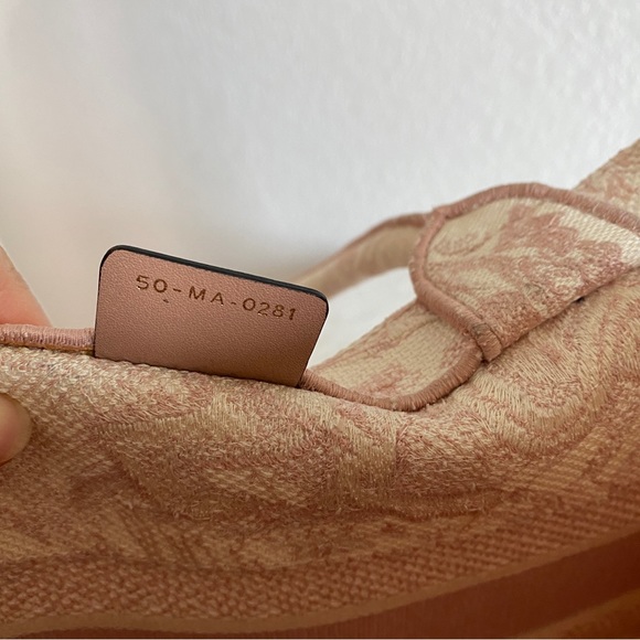 Christian Dior Pink Toile De Jouy Embroidery Medium Book Tote - Picture 14 of 16